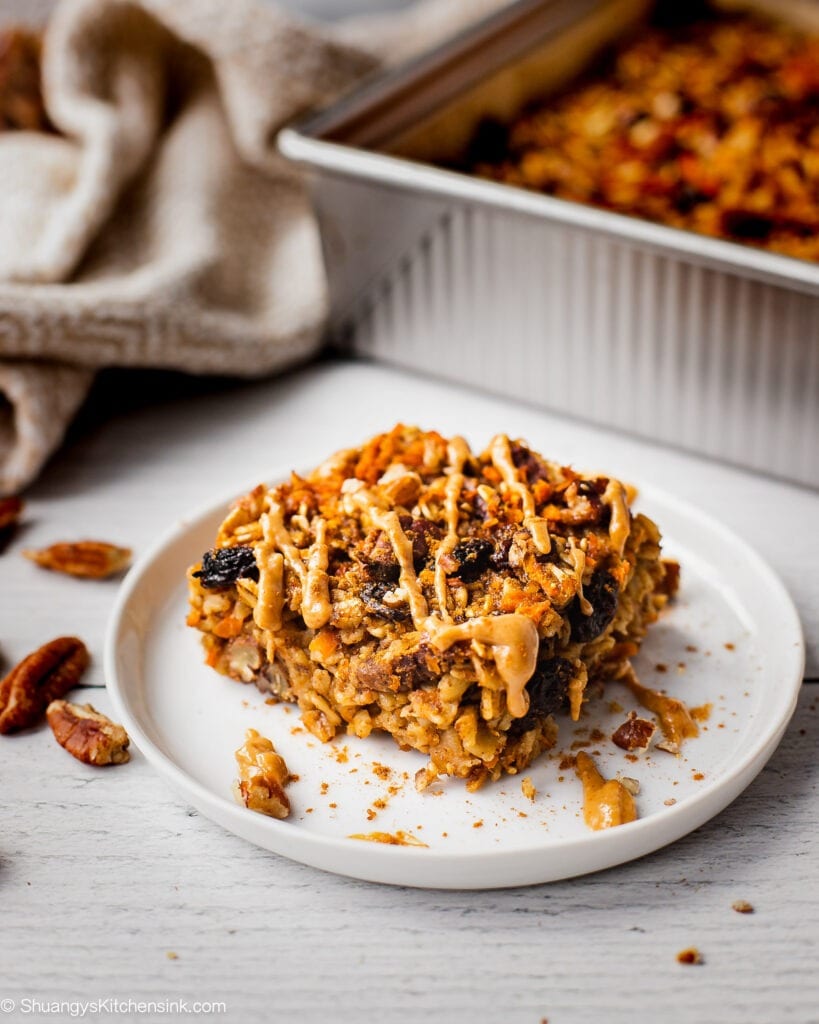 Carrot Cake Oatmeal Bake {Vegan, Gluten Free} | Shuangy's Kitchen Sink