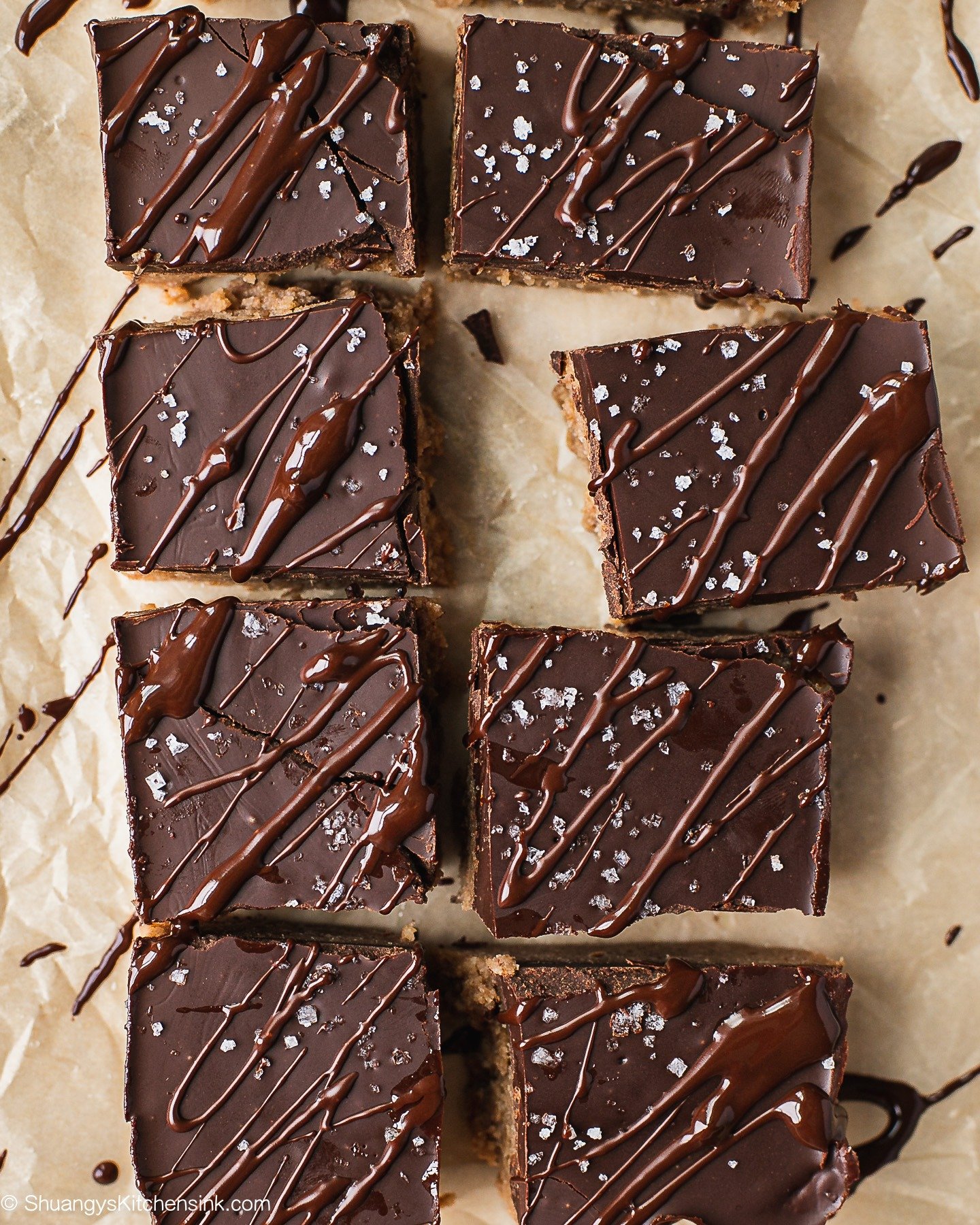 Peanut Butter Chocolate Bars {5 Ingredients}