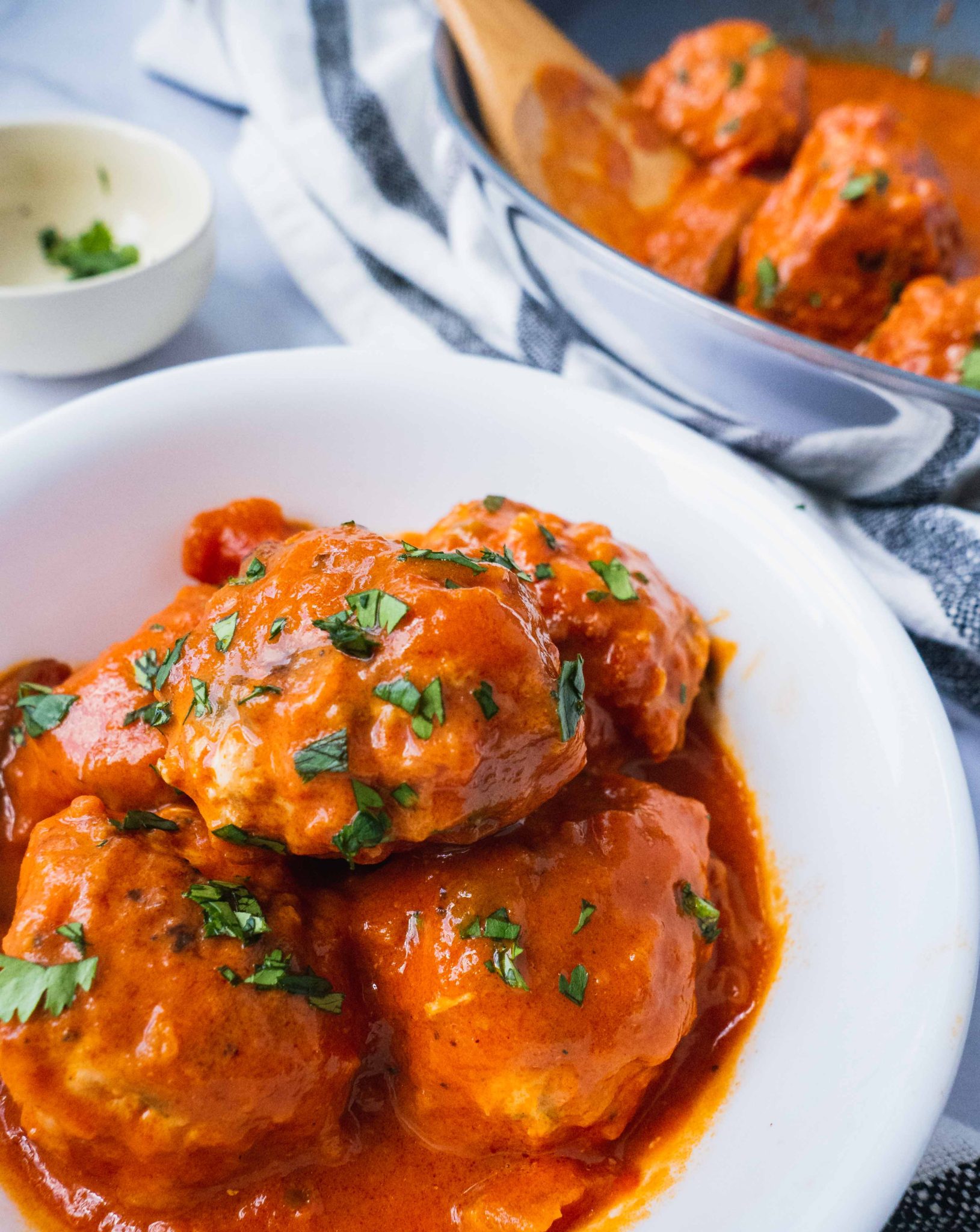 Paleo Italian Meatballs {Whole 30} - Shuangy's Kitchen Sink