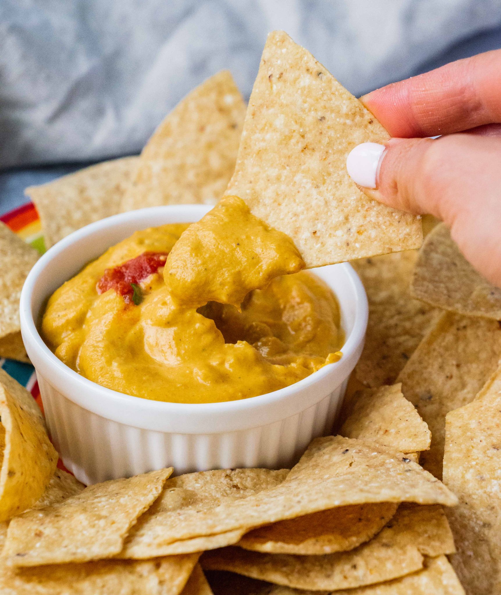 Vegan Queso Dip {Made with Cashews} | Shuangy's Kitchensink