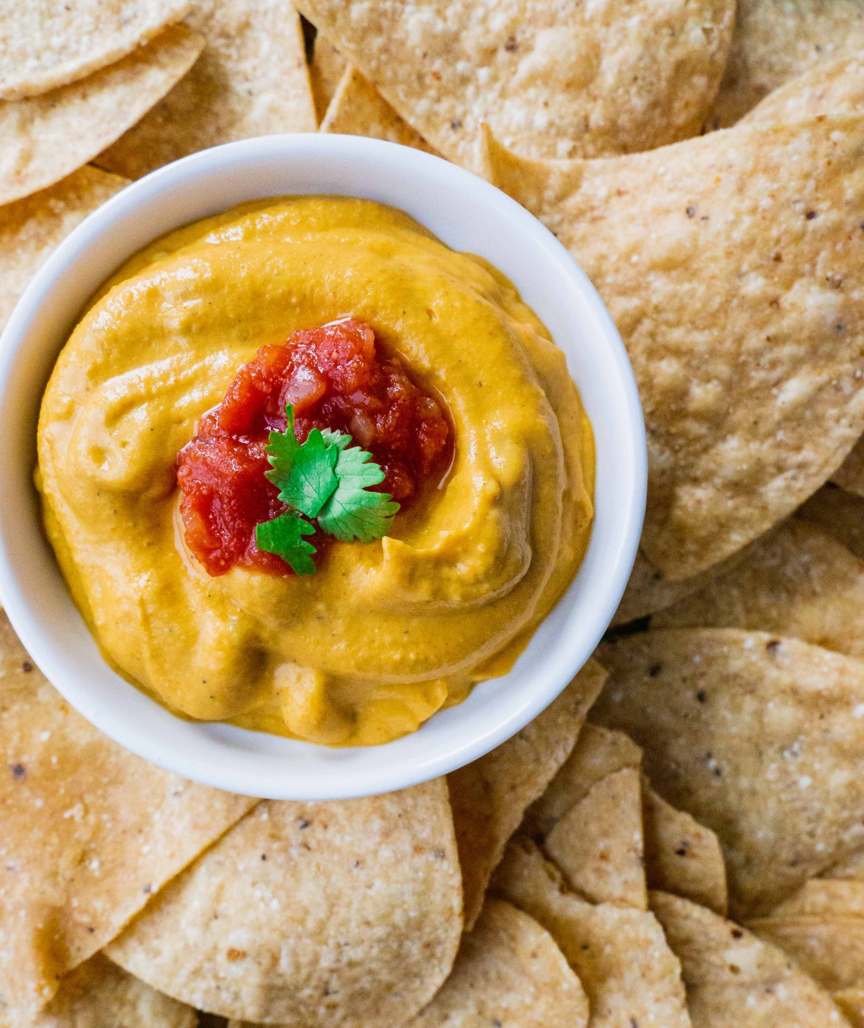 Vegan Queso Dip {Made with Cashews} | Shuangy's Kitchensink