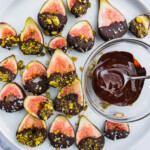 Dark Chocolate Covered Figs | Looking for an easy and healthy fresh fig recipe? These dark chocolate covered figs with pistachios and sea salt are my favorite fig dessert and snack. They are gluten free, paleo, and keto compliant. My favorite summer dessert. Can’t beat this fig chocolate combination! | #figs #summerdessert #paleodessert #chocolate #chocolatecovered #ketodessert