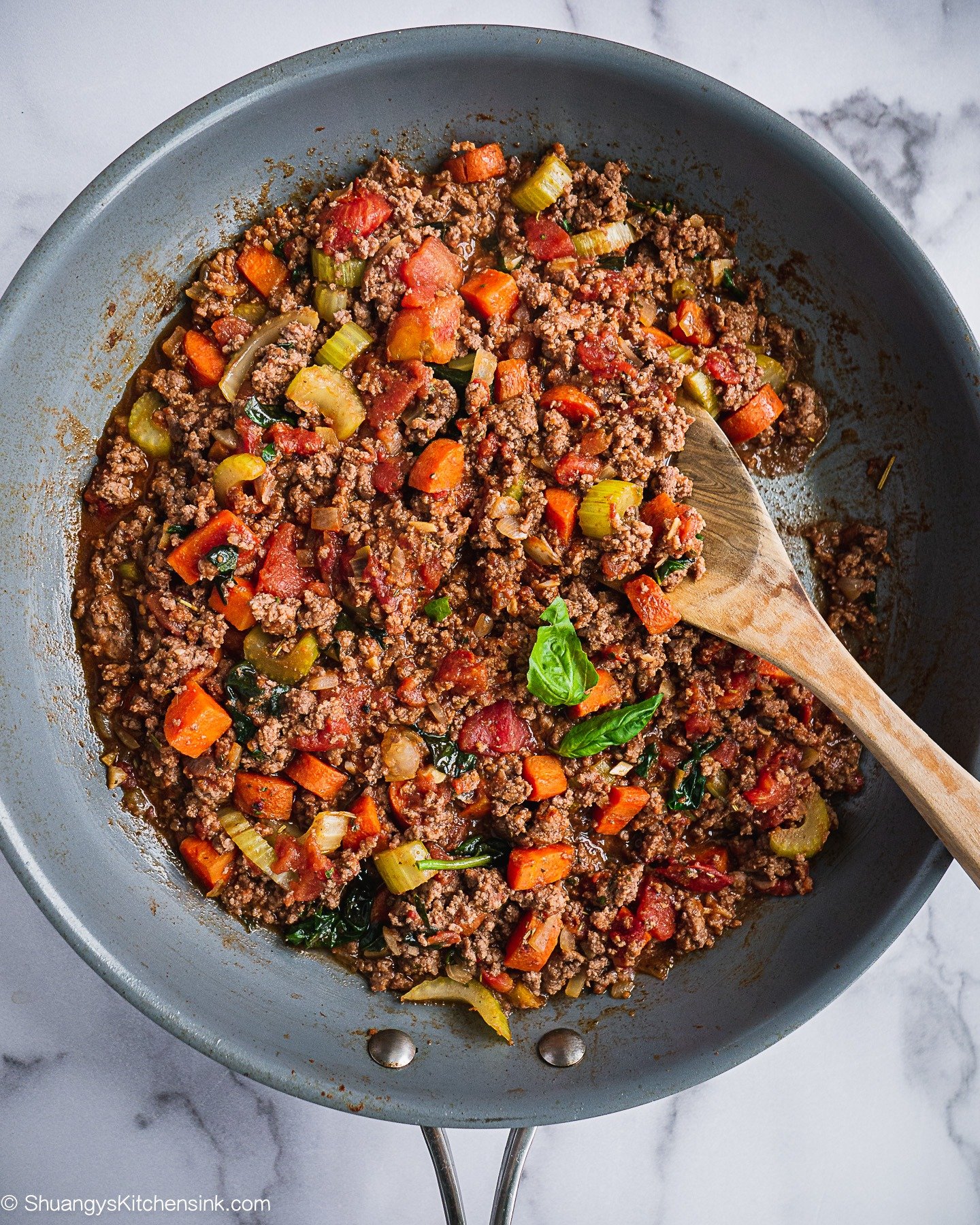 Easy Bolognese Sauce {Gluten Dairy Free} | Shuangy's Kitchensink