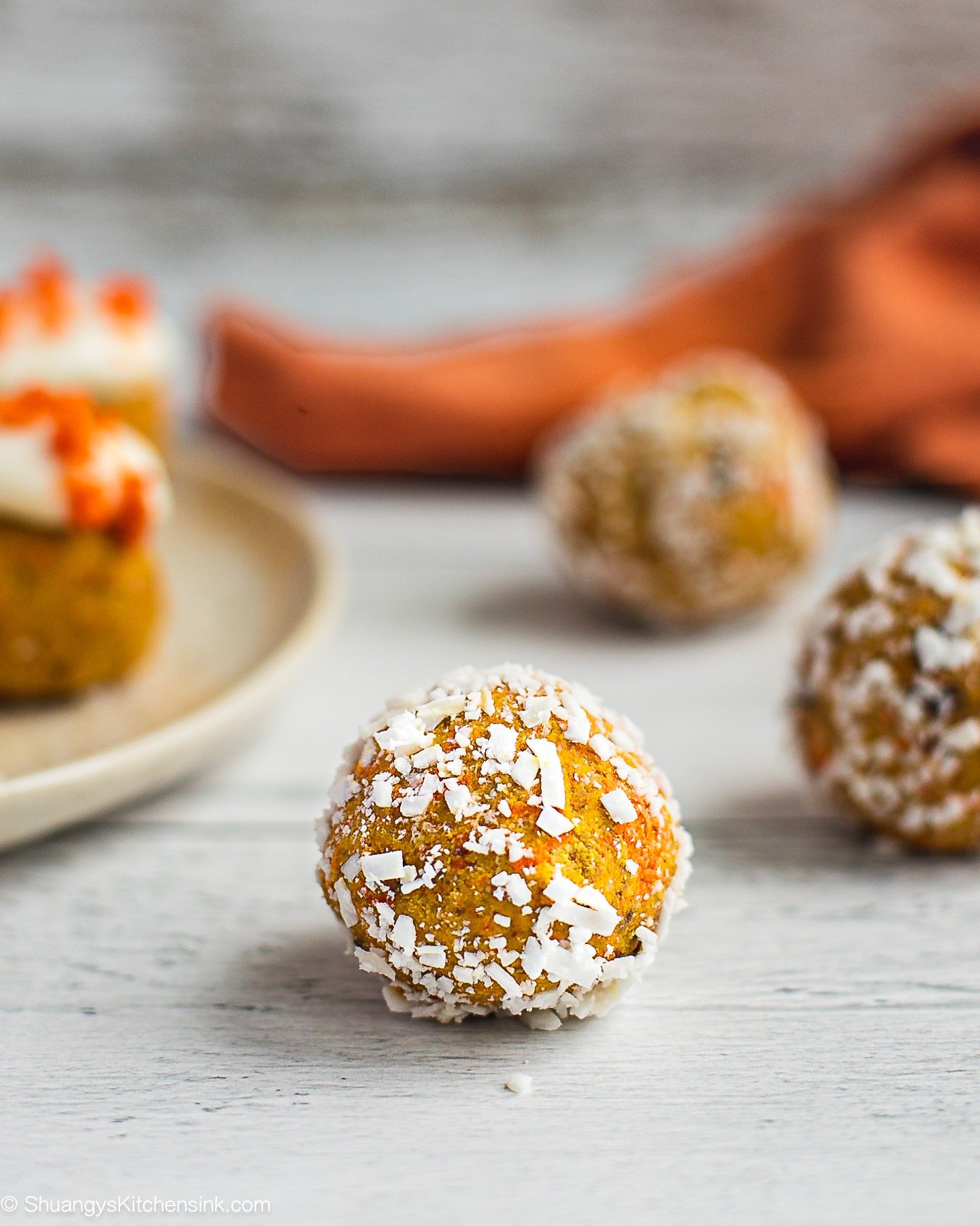 Raw Carrot Cake Truffles Shuangy S Kitchensink