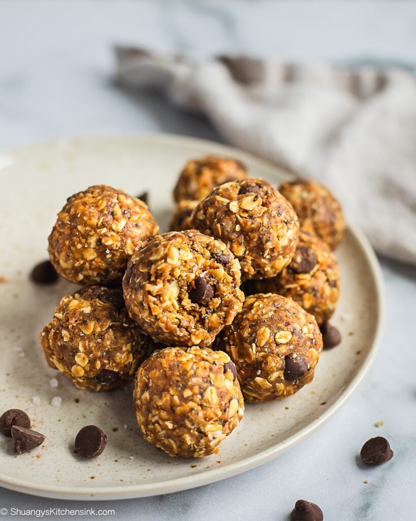 Peanut Butter Oatmeal Balls 