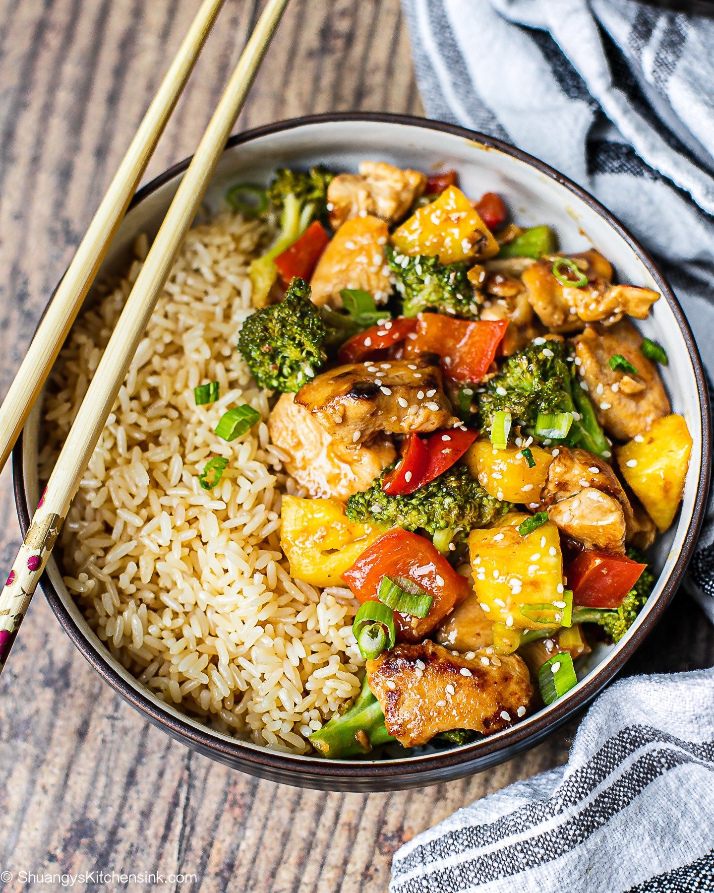 Healthy Pineapple Chicken Stir Fry - Erin Lives Whole