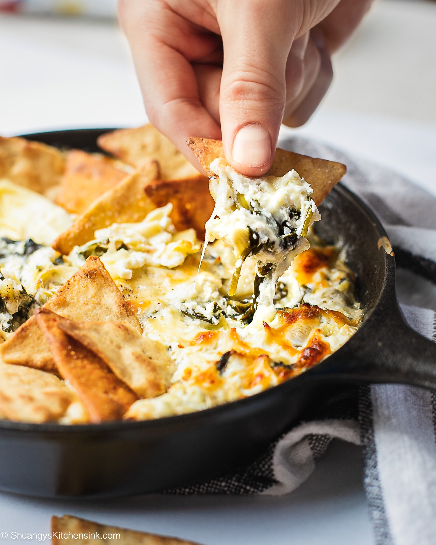 Baked Spinach Artichoke Dip {Greek Yogurt} Shuangy's Kitchensink