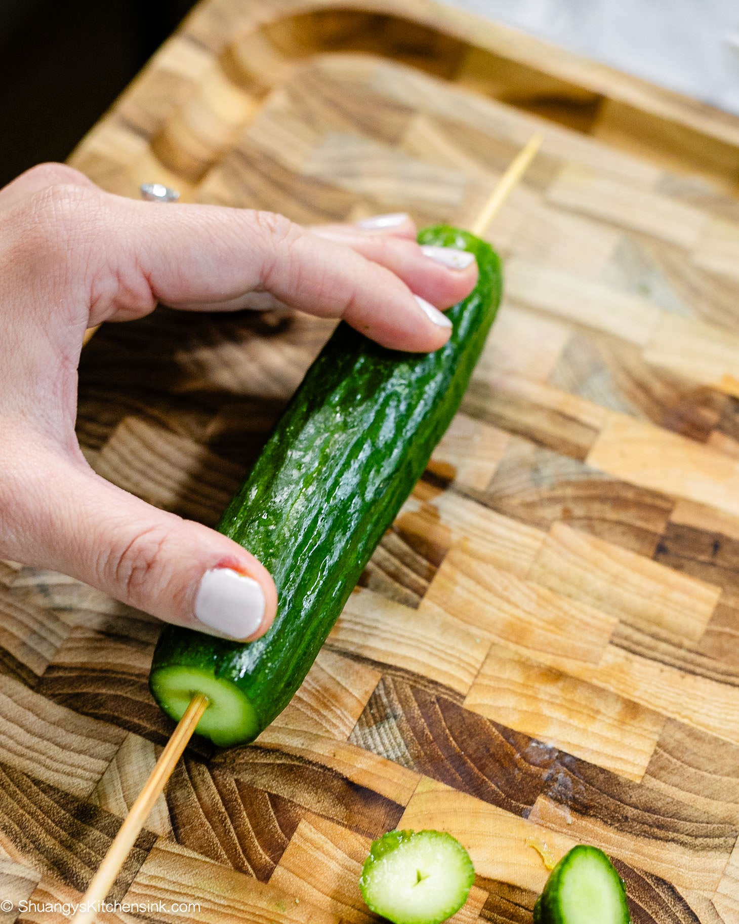 Chinese Spicy Cucumber Salad {6 Ingredients} | Shuangy's Kitchensink