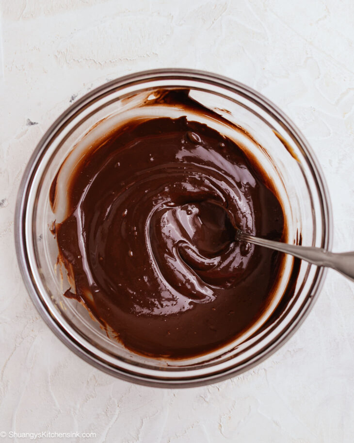 Instruction for peanut butter banana chocolate bites