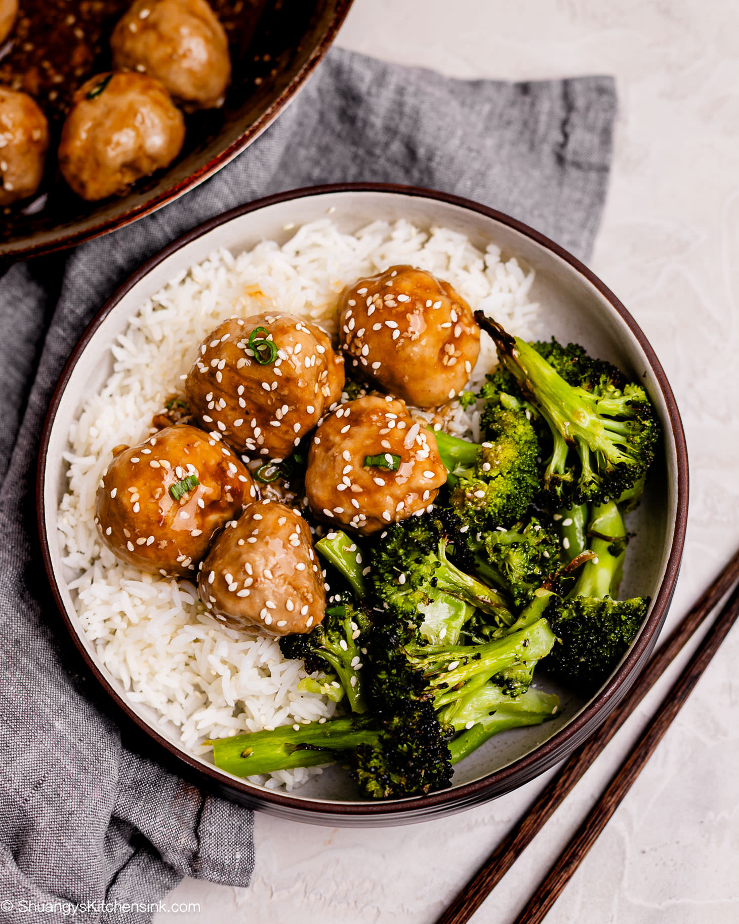 20 Minutes Juiciest Honey Garlic Meatballs | Shuangy's Kitchensink