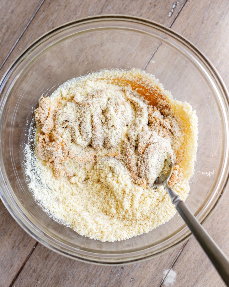 step by step instruction on making copycat perfect bar - Mix together the peanut butter, honey and vanilla extract. 