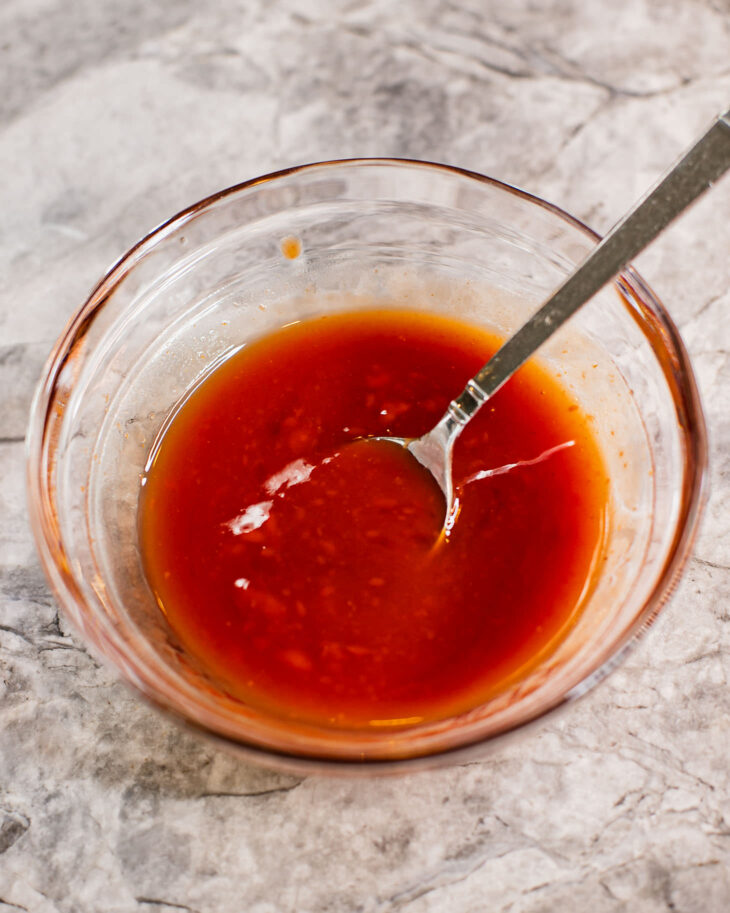 Instruction on how to make sweet and sour tofu - Combine well.