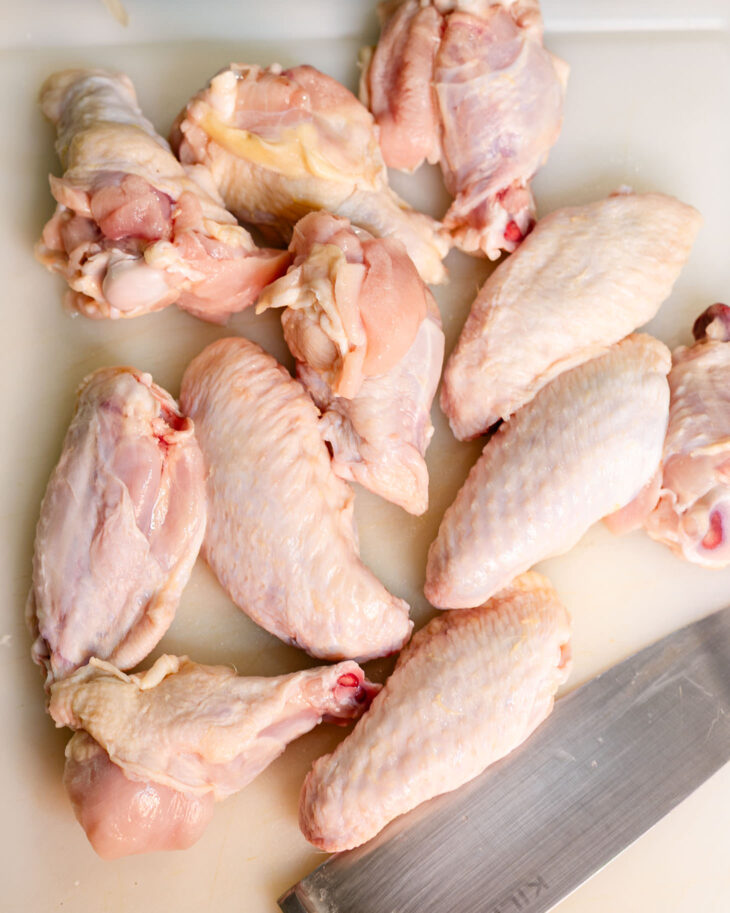 Step by step instruction to make Braised Chicken wings 红烧鸡翅 - Make sure your chicken wings are thawed (if previously frozen). 